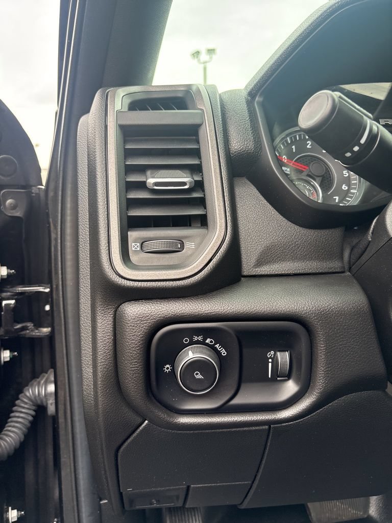 Used 2024 RAM 3500 Tradesman AWD/4WD image 11