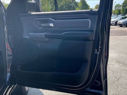 Used 2021 RAM 1500 Big Horn AWD/4WD image 12
