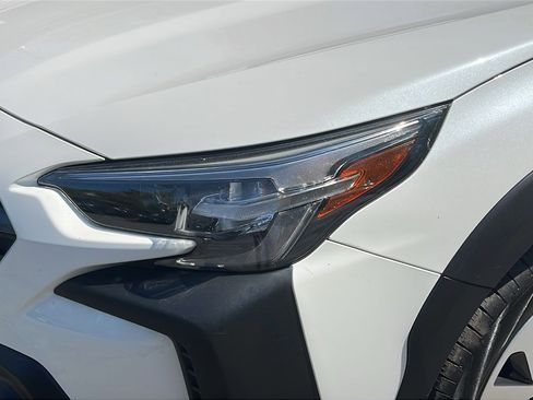 Certified 2025 Subaru Outback Premium AWD/4WD image 8