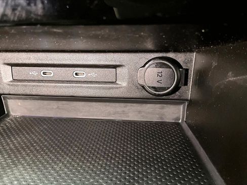 Used 2023 Volkswagen Taos S image 34