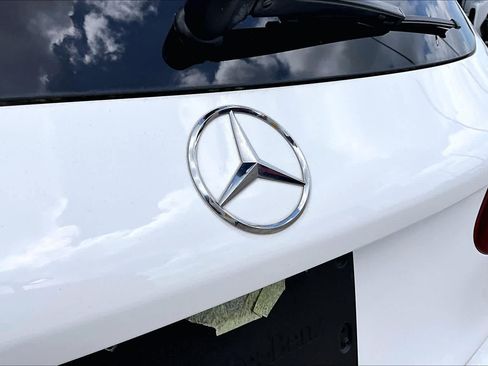 Used 2018 Mercedes-Benz GLC 300 image 30