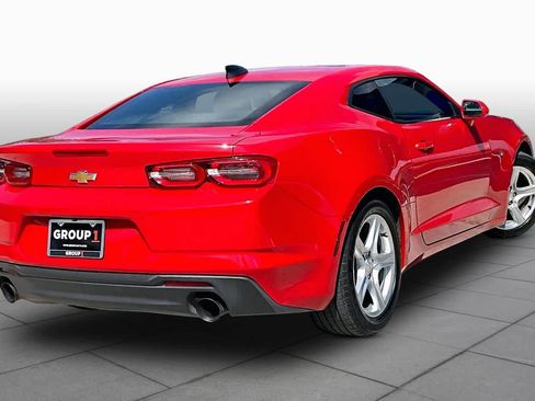 Used 2022 Chevrolet Camaro LT RWD image 12