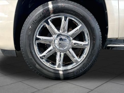 Used 2012 GMC Yukon Denali AWD/4WD image 10
