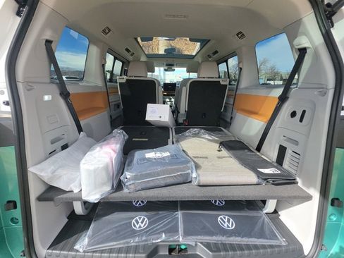 New 2025 Volkswagen ID. Buzz 1st Edition image 21