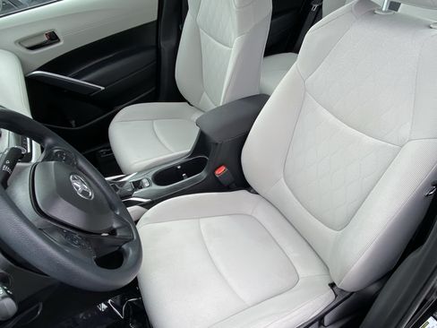 Certified 2024 Toyota Corolla Cross L AWD/4WD image 27