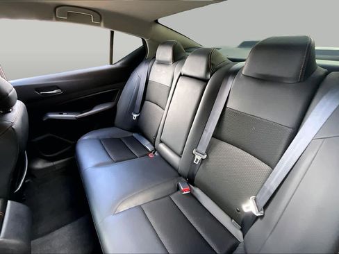 Used 2021 Nissan Altima 2.5 SR FWD image 19