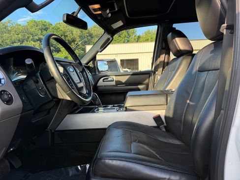 Used 2017 Ford Expedition EL Limited RWD image 2