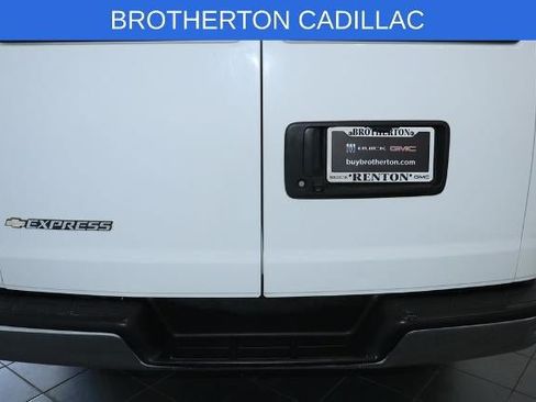Used 2019 Chevrolet Express 3500 LT w/ LT Preferred Equipment Group RWD image 15
