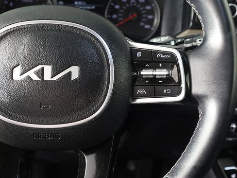 Used 2023 Kia Sorento S w/ Panoramic Sunroof Package image 40