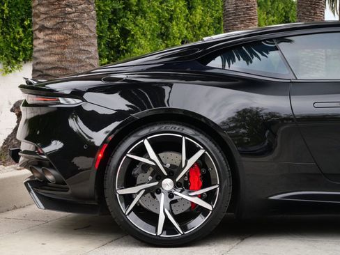 Used 2019 Aston Martin DBS Superleggera image 22