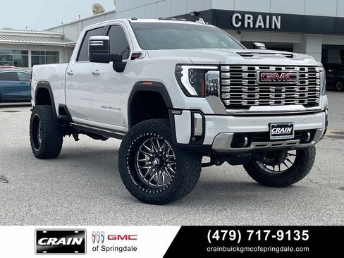 Used 2024 GMC Sierra 2500 Denali w/ Denali Reserve Package AWD/4WD image 1