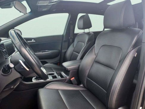 Used 2021 Kia Sportage AWD Nightfall Edition image 10