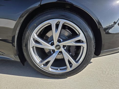 Used 2022 Audi e-tron GT Premium Plus image 28