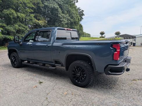 Used 2025 Chevrolet Silverado 2500 LTZ w/ Trail Boss Package AWD/4WD image 6