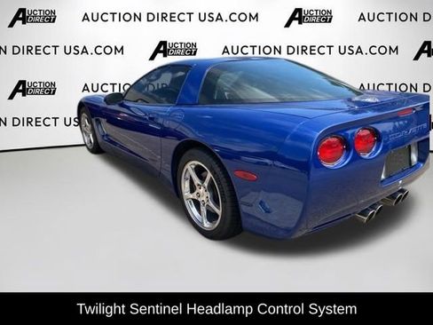 Used 2003 Chevrolet Corvette Coupe w/ Preferred Equipment Group RWD image 6