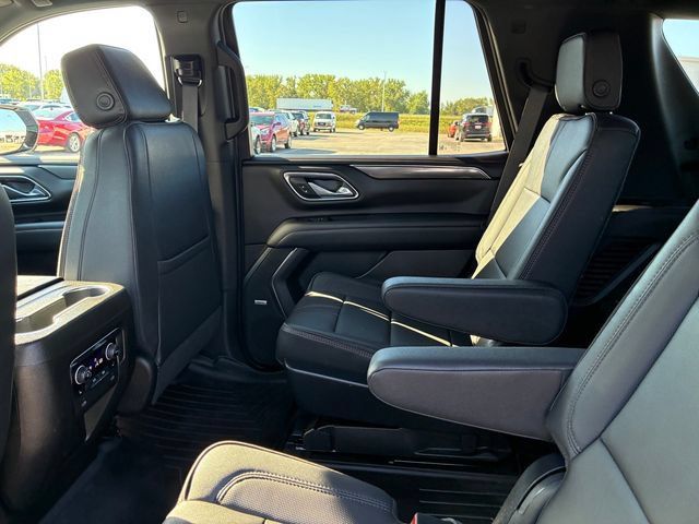Used 2023 Chevrolet Tahoe RST w/ Luxury Package AWD/4WD image 15