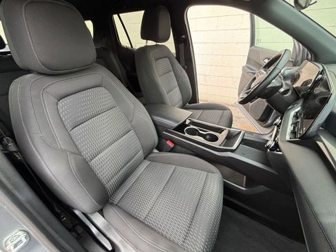 Used 2025 Chevrolet Equinox LT image 36