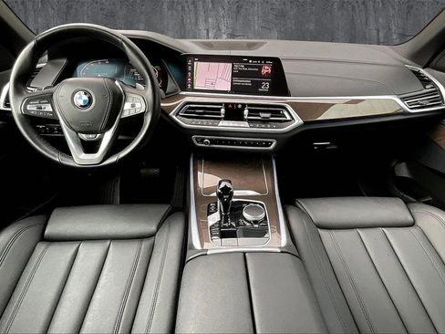 Used 2022 BMW X5 xDrive40i w/ Parking Assistance Package image 7