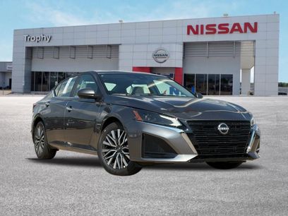 New 2025 Nissan Altima 2.5 SV
