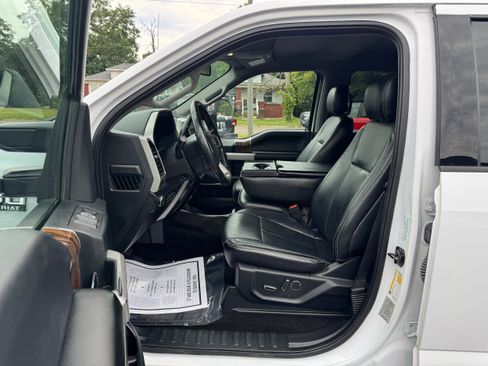 Used 2018 Ford F150 Lariat AWD/4WD image 10