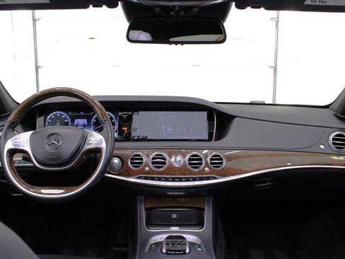 Used 2015 Mercedes-Benz S 550 Sedan image 55
