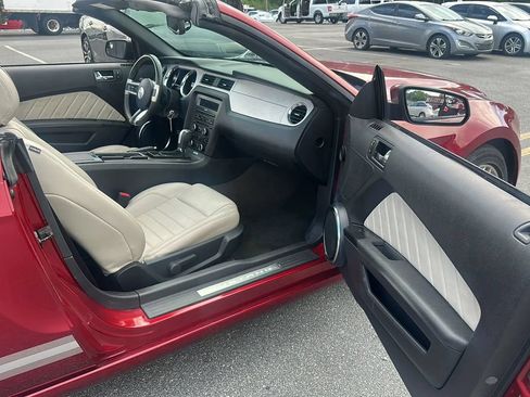 Used 2014 Ford Mustang Premium w/ Equipment Group 202A RWD image 32