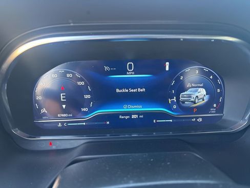 Used 2024 Chevrolet Suburban LT RWD image 12