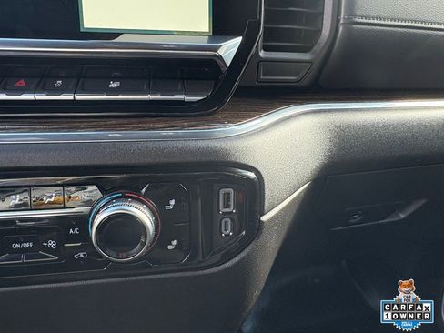 Used 2025 GMC Sierra 1500 Elevation image 18