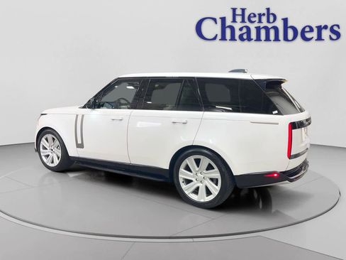 Used 2022 Land Rover Range Rover SE image 5
