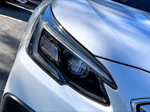 Used 2022 Subaru Outback Premium image 28