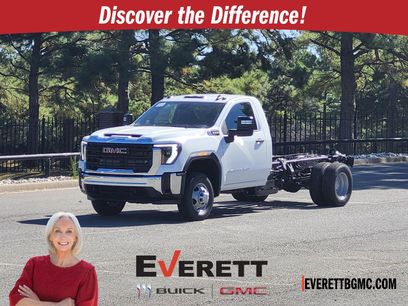 New 2026 GMC Sierra 3500 Pro w/ Convenience Package