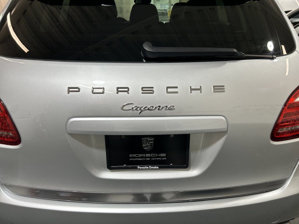 Used 2012 Porsche Cayenne AWD/4WD image 30