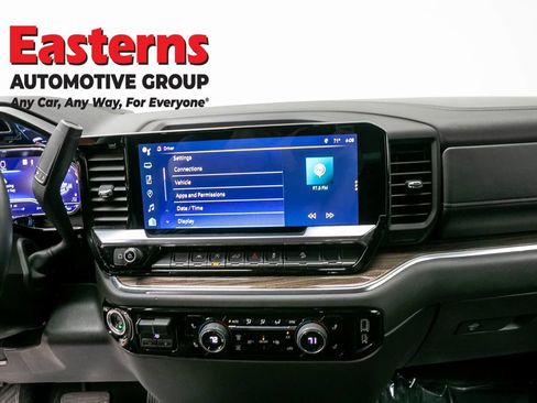 Used 2023 Chevrolet Silverado 1500 LT AWD/4WD image 11