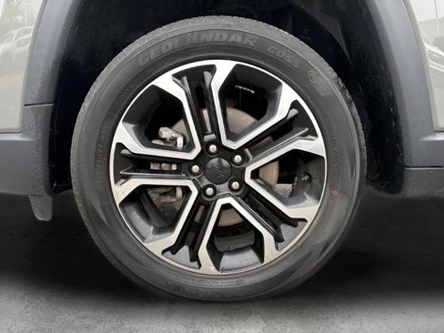 Used 2022 Jeep Compass Limited AWD/4WD image 21