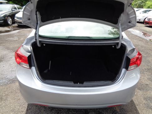 Used 2013 Hyundai Elantra GLS image 24