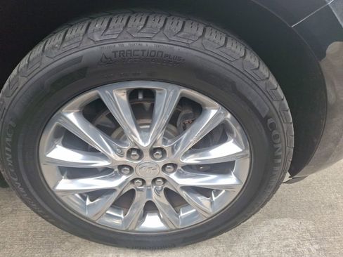 Used 2018 Buick Enclave Premium w/ Experience Buick Package image 5