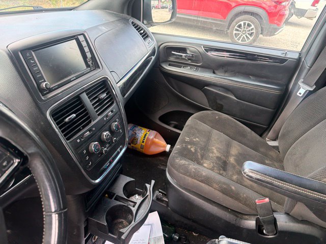 Used 2019 Dodge Grand Caravan SE FWD image 13