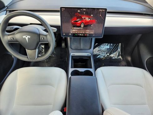 Used 2023 Tesla Model Y Long Range AWD/4WD image 16