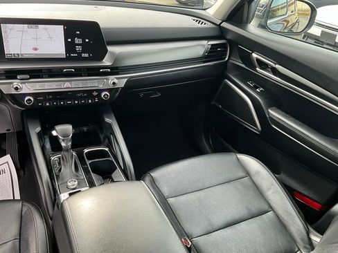 Used 2023 Kia Telluride LX image 26