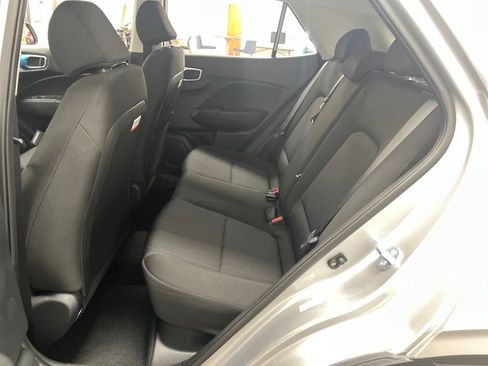 New 2026 Hyundai Venue SE FWD image 25