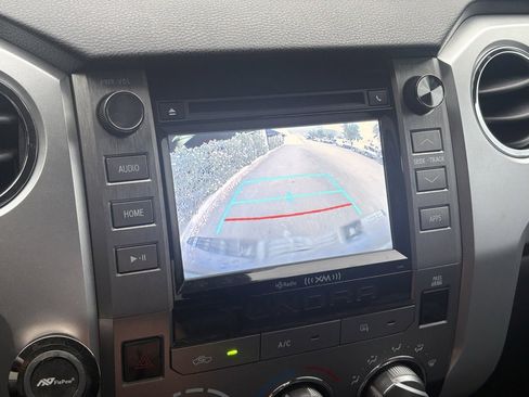 Used 2018 Toyota Tundra SR5 image 15