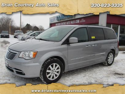 Used 2016 Chrysler Town & Country Touring w/ Driver Convenience Group