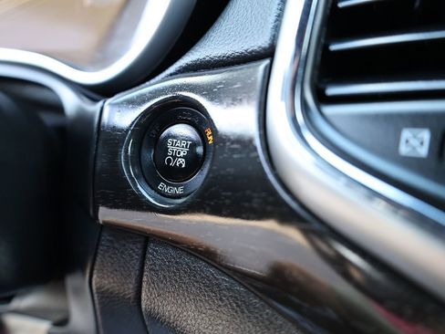 Used 2015 Jeep Grand Cherokee Altitude image 26