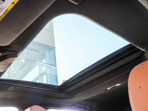 Used 2022 BMW i4 eDrive40 image 34