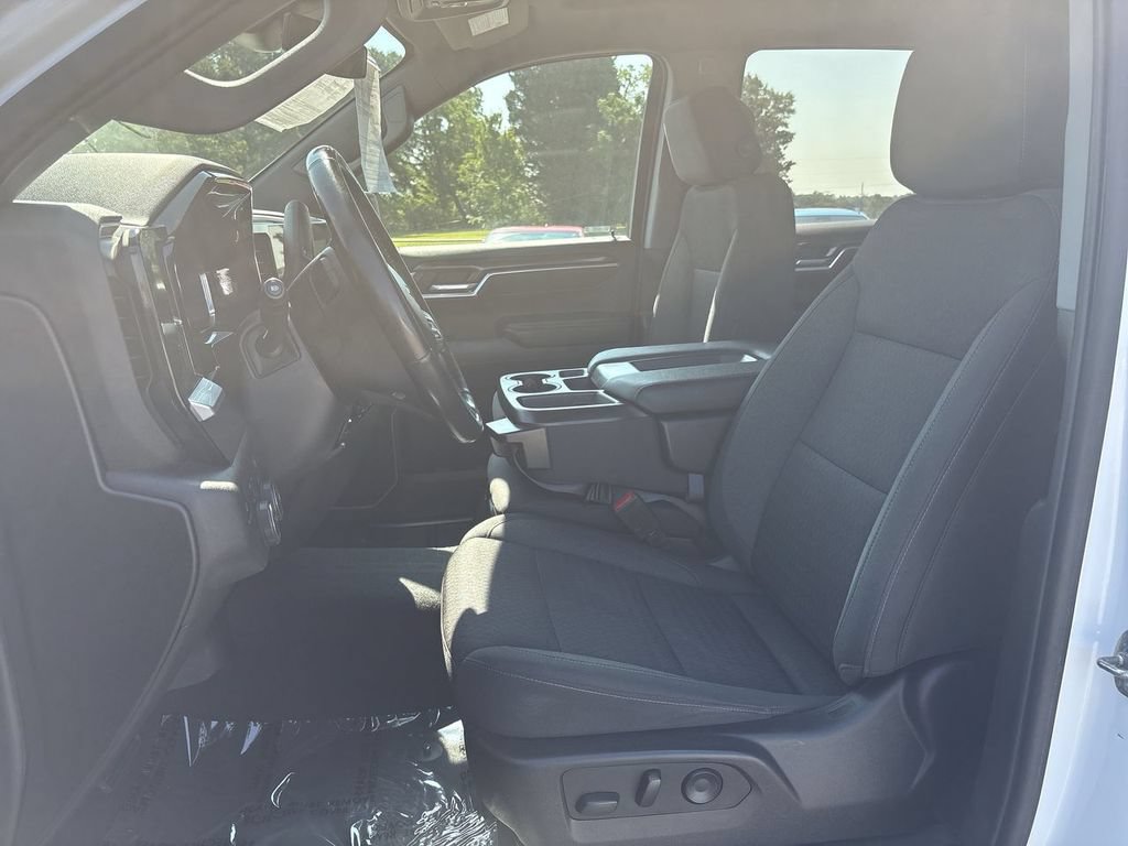 Certified 2022 Chevrolet Silverado 1500 RST AWD/4WD image 16