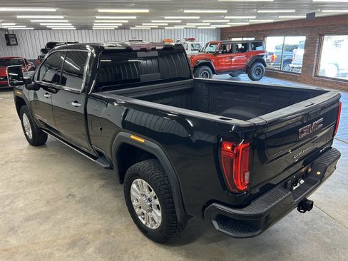Used 2022 GMC Sierra 2500 Denali w/ Technology Package image 14