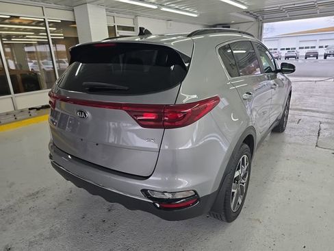Certified 2022 Kia Sportage EX image 5