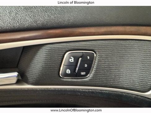 Used 2017 Lincoln MKZ Reserve w/ Technology Package FWD image 34