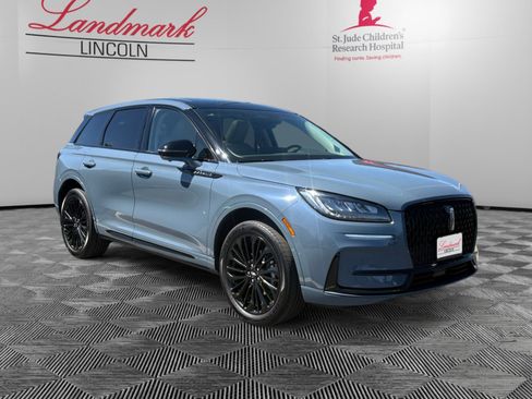 Used 2023 Lincoln Corsair AWD w/ Equipment Group 101A image 7