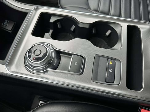 Used 2022 Ford Edge SEL w/ Convenience Package image 27